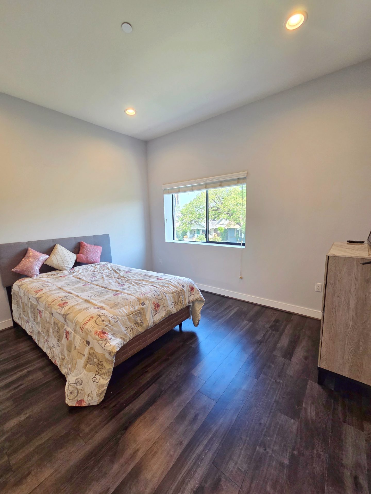 4 bedrooms for lease in West Adams area — 2651 S Hobart Blvd, Los Angeles, CA 90018 — 4 bed, 3 bath, 1,400 sqft — for lease — photo 10